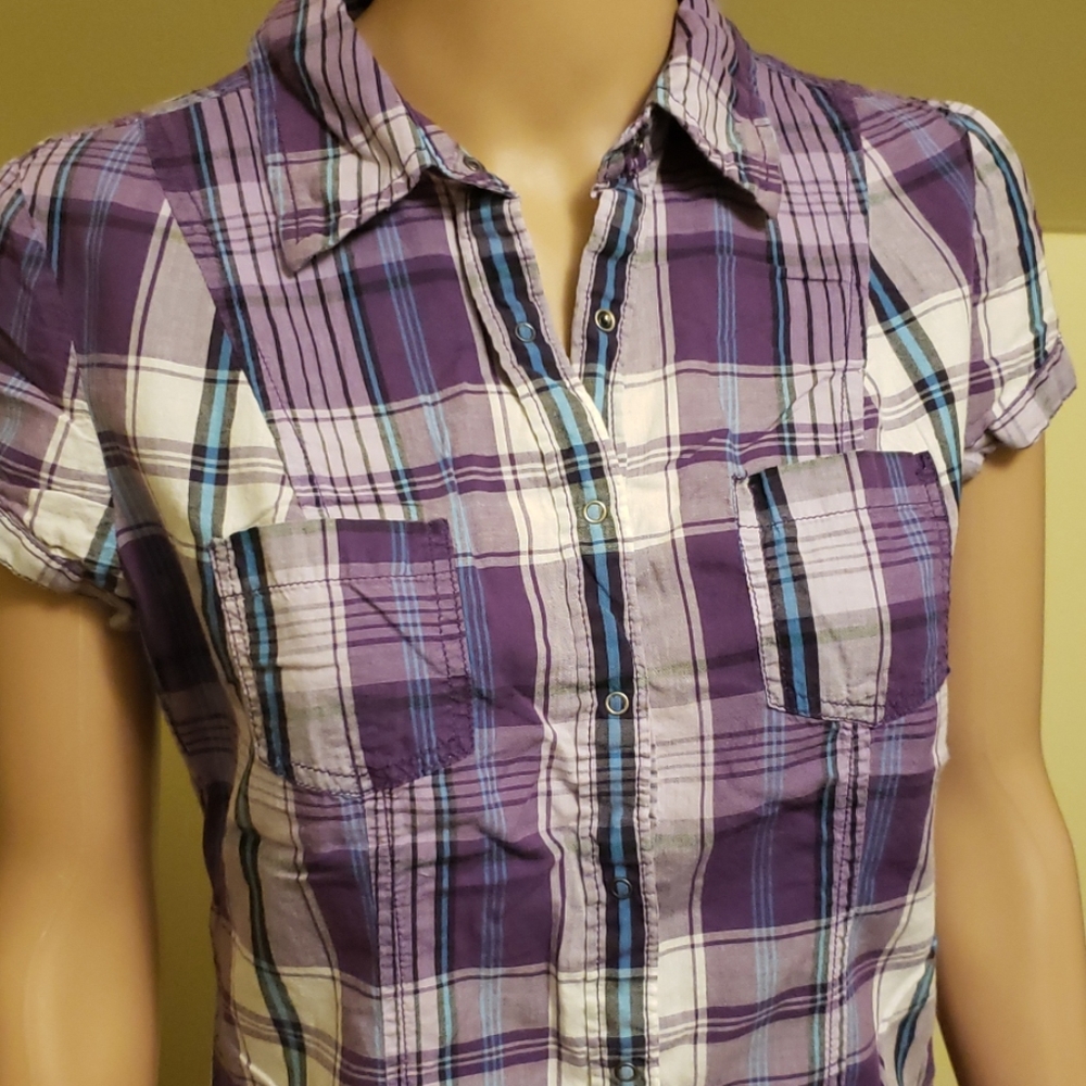 Button down shirt - Picture 2 of 5